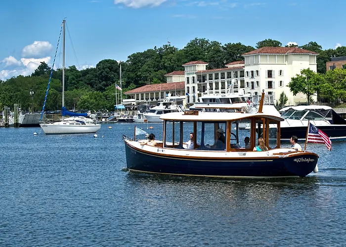 Delamar Greenwich Harbor