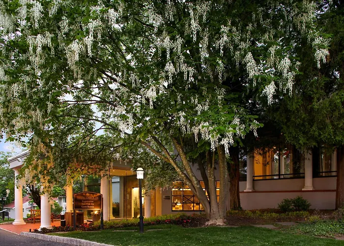 Tarrytown House Estate